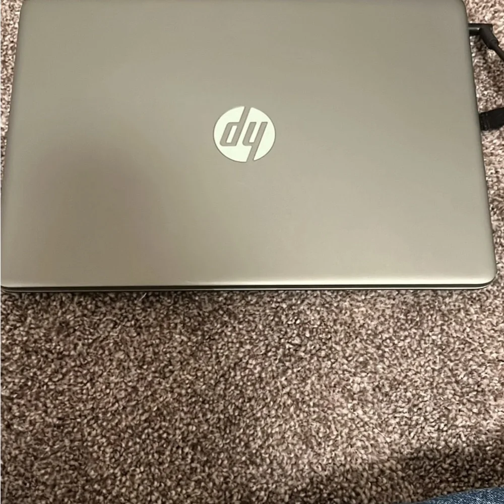 Windows 11 hp laptop like new